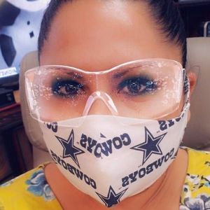 Meet your Posher, Yolanda